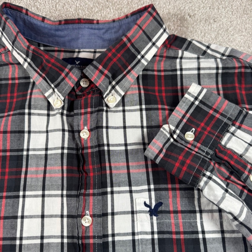 American Eagle Outfitters Mens XXL Classic Fit Plaid Button Down Shirt Red Black